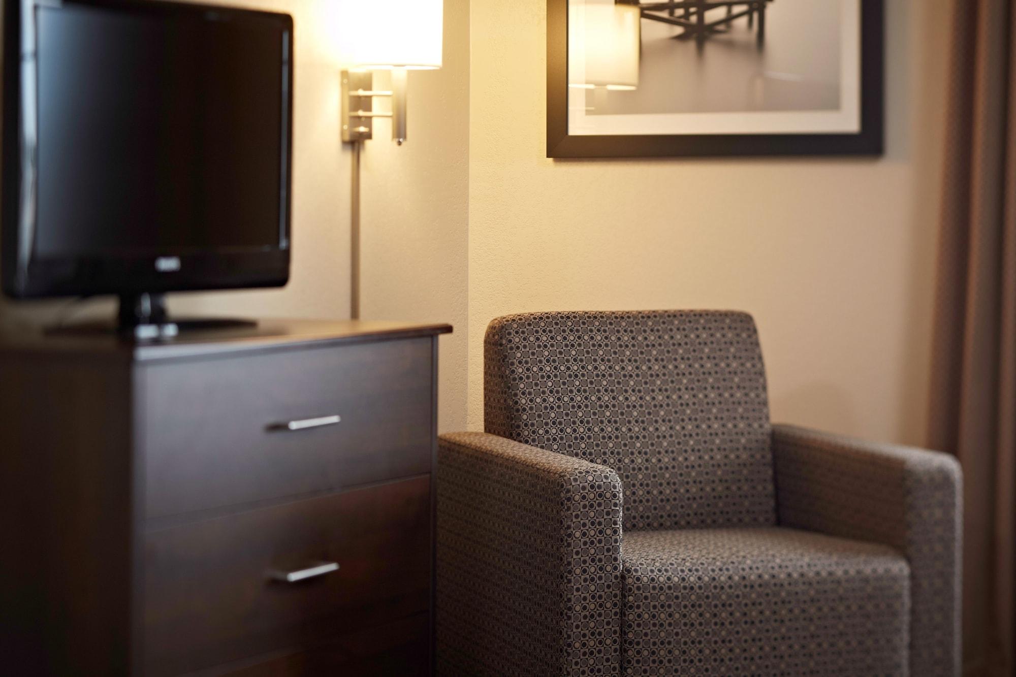 Quality Inn & Suites Estevan Exteriér fotografie