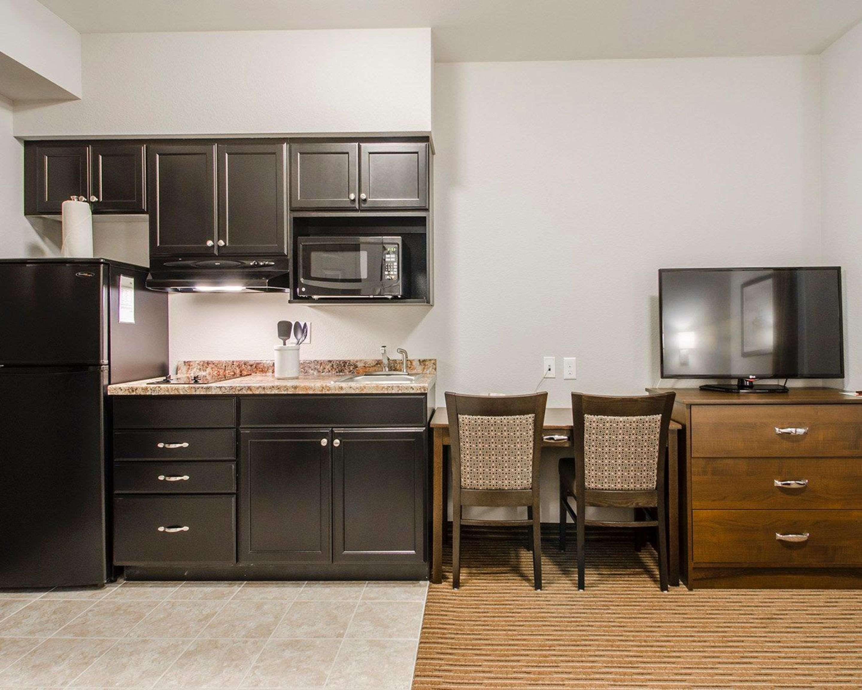 Quality Inn & Suites Estevan Exteriér fotografie