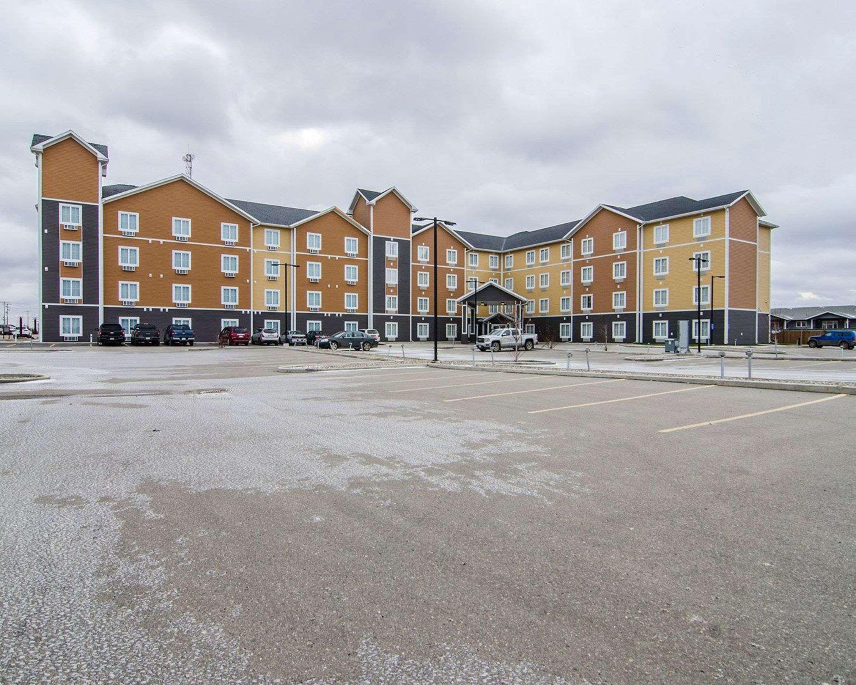 Quality Inn & Suites Estevan Exteriér fotografie