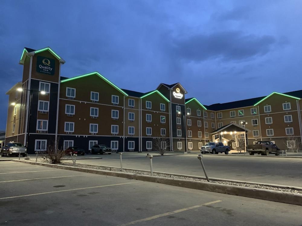 Quality Inn & Suites Estevan Exteriér fotografie